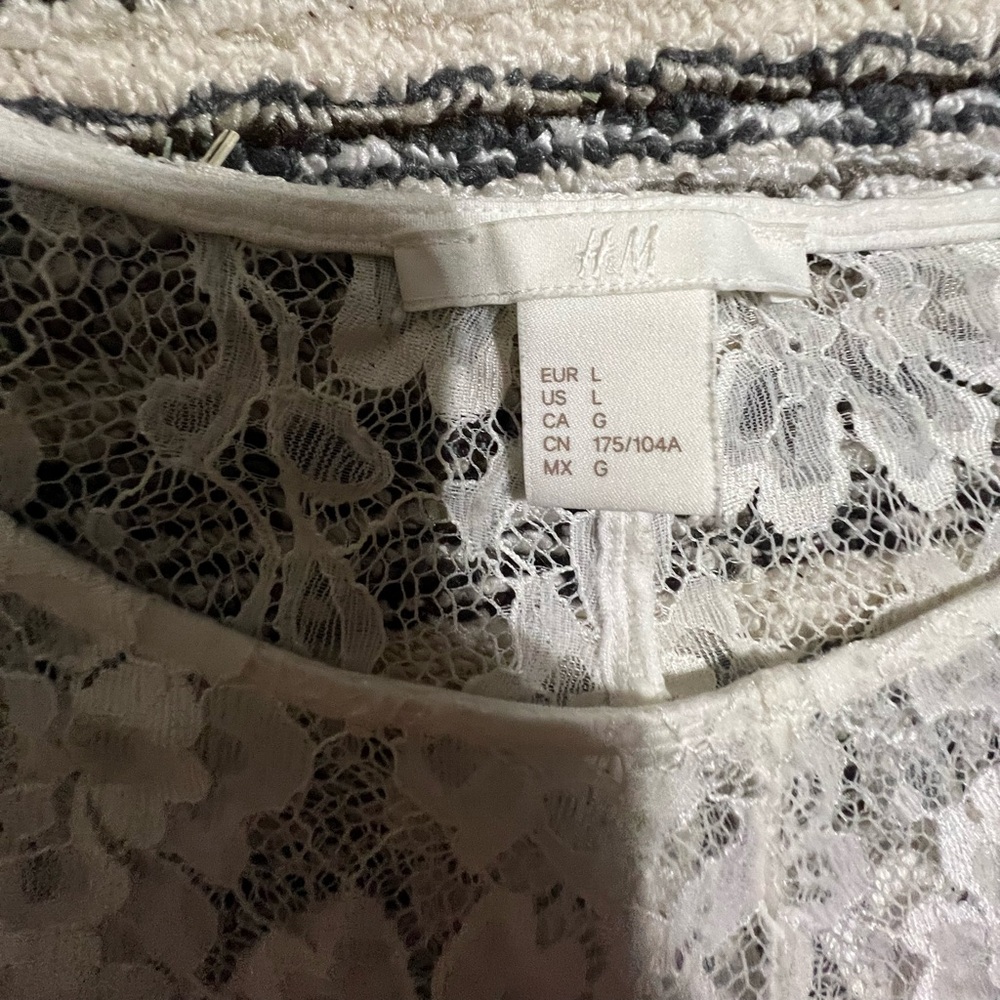 H&M Top - Picture 3 of 3